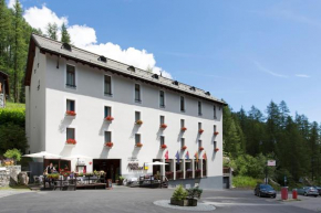 Hotel Ristorante Walser Gurin
